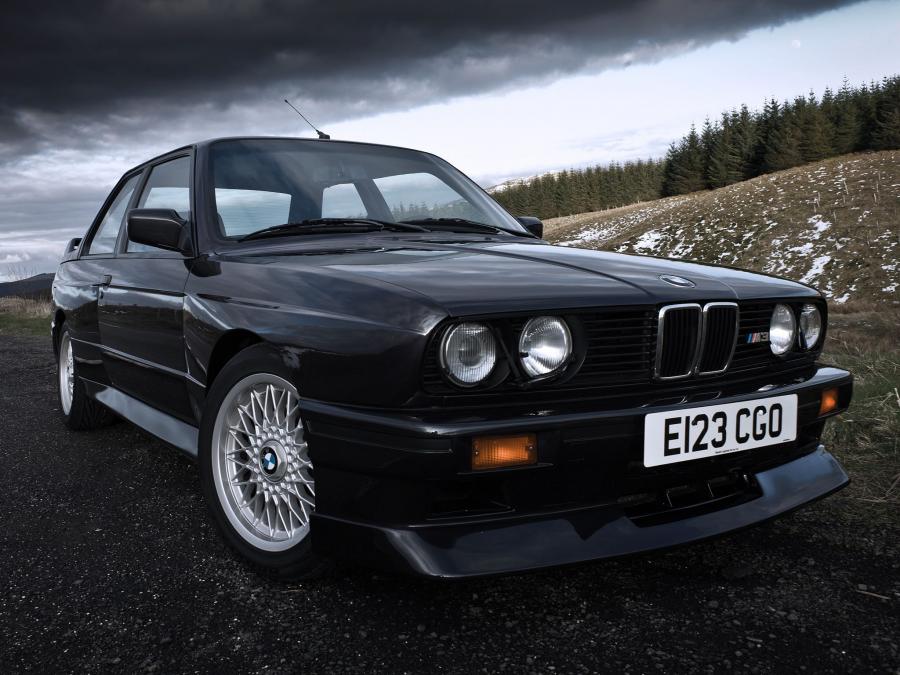  BMW M3 Evolution II 1988 года  (фото 8 из 17)
